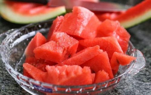 吃瓜群众1至30集在线观看,揭秘30集剧情高潮迭起,在线观看不容错过