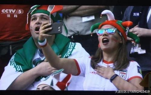 综艺吃瓜群众看热闹,吃瓜群众围观热闹瞬间