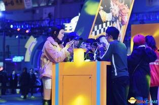 qq飞车群众吃瓜,群众吃瓜,揭秘游戏背后的热点事件