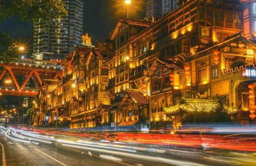 洪崖洞吃瓜群众事件始末,网络舆论的风暴与反思