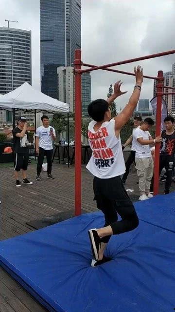 吃瓜群众游泳馆视频,吃瓜群众视角下的游泳馆欢乐时光